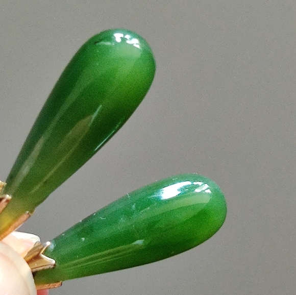 Vintage Genuine Jade Teardrop Earrings - Picture 3 of 14